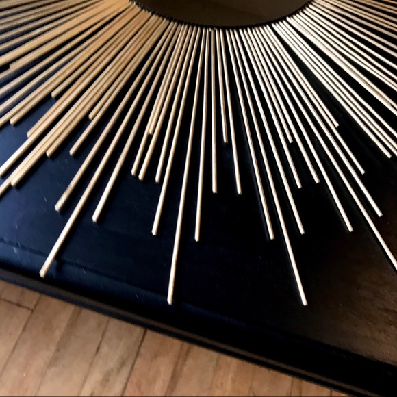 35" Gold Sunburst Mirror Decorative Wall Mirror - Picture 10 of 11